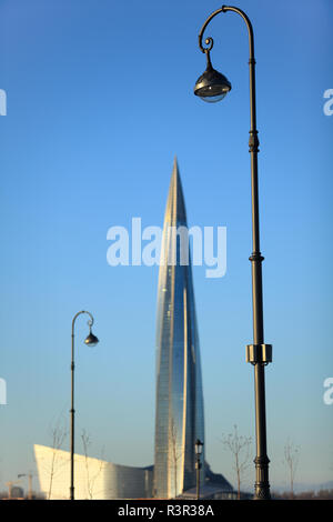high lamppost above skyscraper, low angle Stock Photo