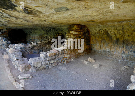 USA, Arizona. Ancient cliff dwellings at Walnut Canyon National Monument. Stock Photo