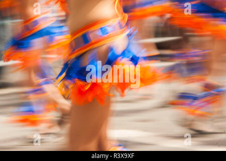 USA, California, San Francisco. Dancers in traditional dress at Cinco de Mayo parade. Stock Photo