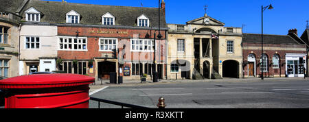 Town centre view, Town Hall, Bourne town; Lincolnshire; England; UK Stock Photo