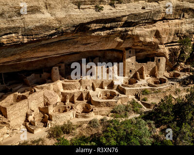 USA, Colorado, Mesa Verde National Park. Cliff Palace ruin Stock Photo
