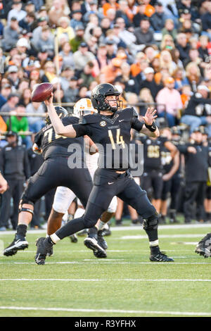 Nashville. 24th Nov, 2018. Kyle Shurmur (14) passes the ball during the game between the Tennessee Volunteers and the Vanderbilt Commodores at Vanderbilt Stadium in Nashville. TN. Thomas McEwen/CSM/Alamy Live News Stock Photo