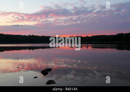 Sunset At Pickerel Point, Promised Land State Park, Pennsylvania, Usa Stock Photo