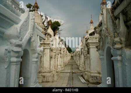 Sandamuni pagoda in Mandalay, Myanmar Stock Photo