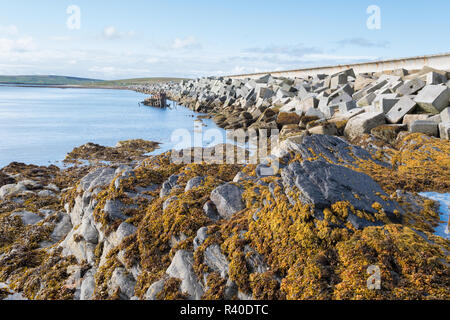 Churchill Barrier No 3 causeway, linking the islands of Glimps Holm and Burray, Orkney, Scotland, UK Stock Photo