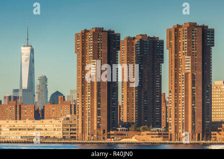 USA, New York City, Long Island City, Midtown Manhattan buildings with Freedom Tower Stock Photo