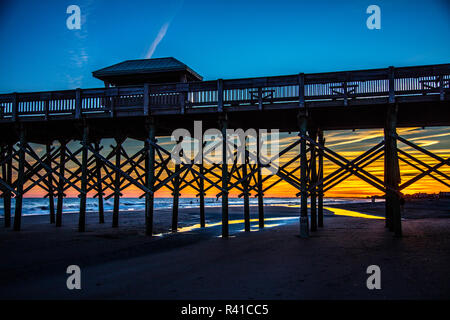 USA, South Carolina, Folly Beach, Pier at Folly Beach Stock Photo