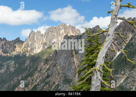 USA, Washington State, North Cascades National Park. Mountain top landscape. Stock Photo
