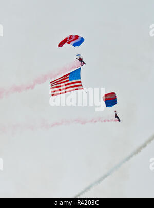USA, Wisconsin, Oshkosh, AirVenture 2016, Patriot Parachute Team Stock Photo