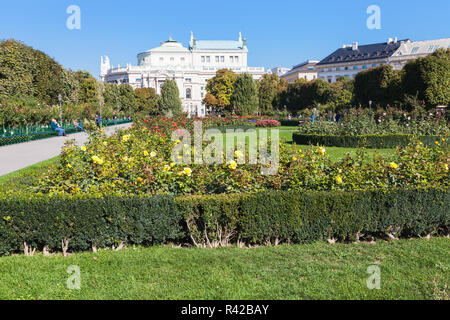 Volksgarten park and Burgtheater building, Vienna Stock Photo