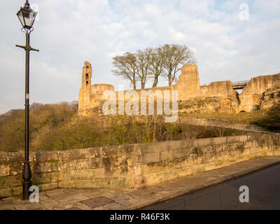The Medieval ruins of the castle in the Teesdale market town of Barnard Castle County Durham England UK Stock Photo