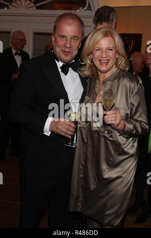 Hubertus Meyer Burckhardt & Frau Dorothee, Verleihung des Champagne ...