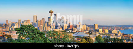 Seattle skyline panorama at sunset as seen from Kerry Park, Seattle, WA Stock Photo