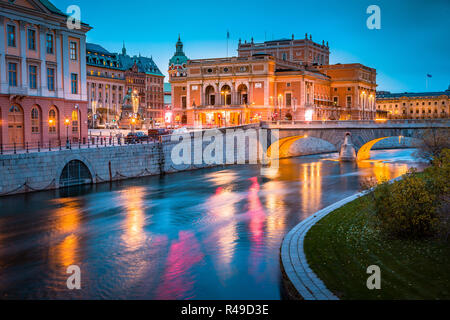 Beautiful view of famous Royal Swedish Opera (Kungliga Operan) in central Stockholm illuminated at twilight, Sweden, Scandinavia Stock Photo