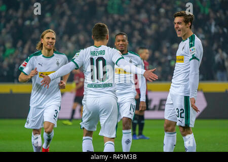 25.11.2018, Borussia Park, Borussia Monchengladbach, GER, 1. FBL, Borussia Monchengladbach Vs. Hanover 96, DFL regulations prohibit any use of photographs as picture sequences and/or quasi-video in picture/picture shows: goal for Gladbgach 1: 1 by Thorgan Hazard (Gladbach # 10), goaljubel/jubilation/jubilationlauf, Florian Neuhaus (Gladbach # 32), Michael Lang (Gladbach # 3), Thorgan Hazard (Gladbach # 10), Alassane PlÃ © a (Gladbach # 14), photo © nordphoto/Meuter | usage worldwide Stock Photo