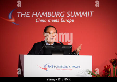 Hamburg, Germany. 26th Nov, 2018. Victor L.L. Chu, Head of the First Eastern Investment Group in Hong Kong, speaks at the conference 'The Hamburg Summit - China meets Europe' at the Hamburg Chamber of Commerce. Global economic interdependence is one of the main themes of the conference, which is being held for the eighth time in the Chamber of Commerce. Credit: Christian Charisius/dpa/Alamy Live News Stock Photo