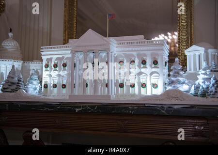 Washington, District of Columbia, USA. 26th Nov, 2018. The 2018 White House Christmas decorations, with the theme ''American Treasures'' which were personally selected by first lady Melania Trump, are previewed for the press in Washington, DC on Monday, November 26, 2018. The traditional White House gingerbread house on display in the State Dining Room. This year it shows the National Mall with the White House as it's centerpiece. Credit: Ron Sachs/CNP Credit: Ron Sachs/CNP/ZUMA Wire/Alamy Live News Stock Photo