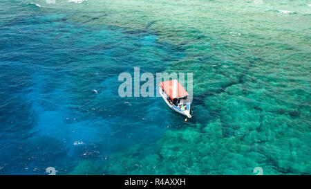 dive boat, scuba diver, Yap Island, southern end, Yap, Caroline Islands, Federal States of Micronesia Stock Photo