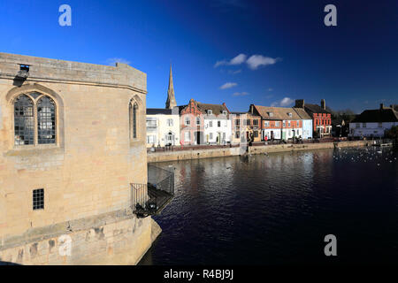 St Ives quayside and Bridge Chapel; River Great Ouse, St Ives Town, Cambridgeshire, England, UK Stock Photo