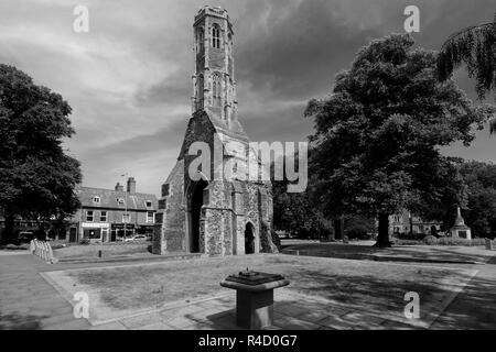 Summer; Greyfriars Tower a Franciscan friary; Tower Gardens, Kings Lynn town; Norfolk; England; UK Stock Photo
