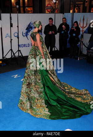 London, UK. 26th Nov 2018. Amber Heard attends the World PREMIERE of AQUAMAN at Cineworld , Leicester Square London Monday 26th November 2018 Credit: Peter Phillips/Alamy Live News Stock Photo