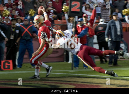 Air Commandos vs NFL Rocky McIntosh (Washington Redskins Linebacker #52)