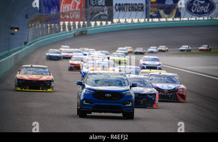 Homestead, Fla, USA. 18th Nov, 2018. The Pace Car leads the field during the Monster Energy NASCAR Cup Series Ford EcoBoost 400 Championship at the Homestead-Miami Speedway in Homestead, Fla. Mario Houben/CSM/Alamy Live News Stock Photo