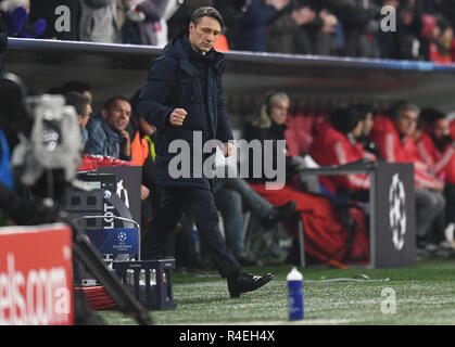 Munich,  Germany. 27 November 2018, Bavaria, München: Soccer: Champions League, Bayern Munich - Benfica Lisbon, Group stage, Group E, 5th matchday in Munich Olympic Stadium. Munich's coach Niko Kovac cheers about the 1:0 by seals. Photo: Matthias Balk/dpa Credit: dpa picture alliance/Alamy Live News Stock Photo