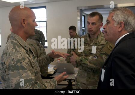 U.S. Army Reserve Soldiers with the 195th ETOE, based in Tampa, FL ...