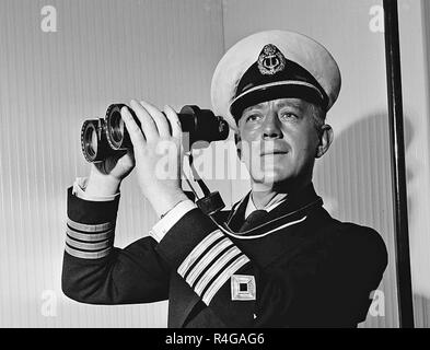 BARNACLE BILL aka All At Sea 1957 Ealing Studios film with Alec Guiness Stock Photo