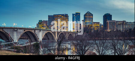 Key bridge at night in Washington DC Stock Photo
