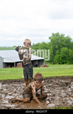 fight fighting boys Stock Photo - Alamy