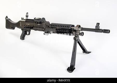 The M240B is a variant of the M240, used by the U.S. Army, Navy, Coast ...