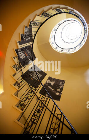 The Cheers Bar on Beacon Street, Back Bay, Boston, Massachusetts, USA Stock Photo