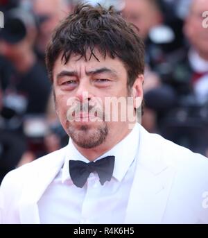 CANNES, FRANCE – MAY 08, 2018: Benicio del Toro walks the red carpet ahead of the 'Todos lo saben' screening at the 71th Festival de Cannes Stock Photo