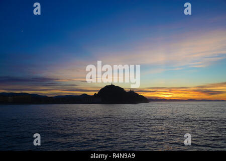 Donostia - San Sebastián / Playa de la Zurrriola y Auditorio del Kursaal Stock Photo