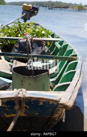 Barco de pesca de caranguejo na comunidade do Torto,  Delta do Parnaíba, Brasil Stock Photo