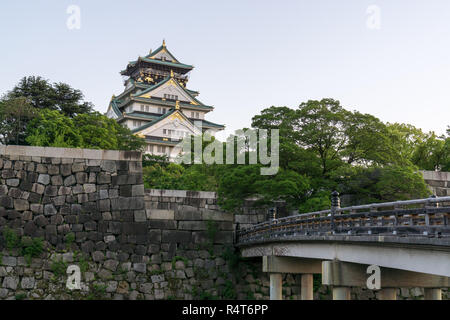 osaka castle and gokurakubashi bridge Stock Photo