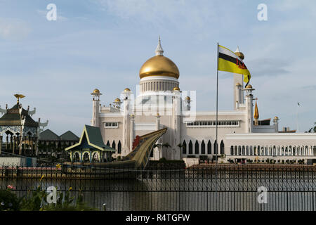 Sultan Omar Ali Saifuddien Mosque Stock Photo