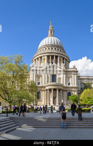 London, UK - 26 April, 2018: Tourists take pictures in front of St Pauls Cathedral Stock Photo