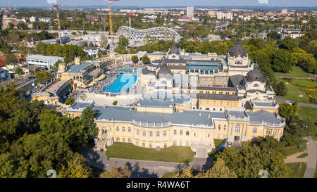 Széchenyi Thermal Bath or  Széchenyi Gyógyfürdő és Uszoda, Budapest, Hungary Stock Photo