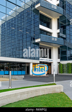 SANTA CLARA, CA/USA - OCTOBER 20, 2018: Intel corporate offices and trademark logo. Stock Photo