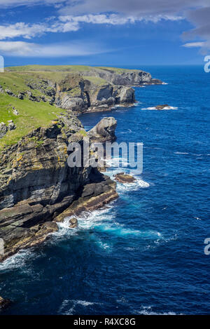 Sea cliffs and sea stacks at Strandburgh Ness / Strandibrough, headland on the island Fetlar, Shetland Islands, Scotland, UK Stock Photo