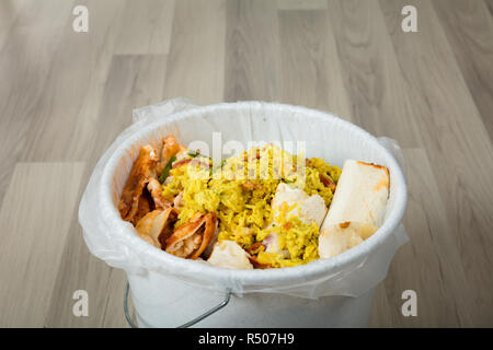 https://l450v.alamy.com/450v/r507h9/leftover-food-in-trash-bin-r507h9.jpg