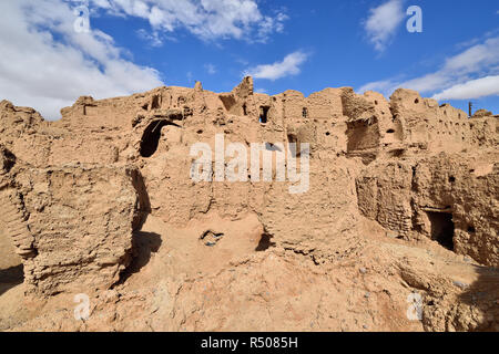 Ancient ruin Sassani Castle  in the Garmeh oasis, on the Dasht-e Kavir deserts near the Khur city. Stock Photo