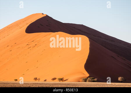 namib dunes from the road to Sossusvlei, Namibia Stock Photo