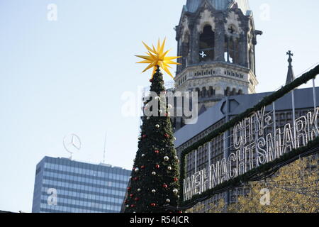 Berlin, Germany. 28th Nov, 2018. Berlin: A fir tree at the entrance of the Christmas market on the Breitscheidplatz. Credit: Simone Kuhlmey/Pacific Press/Alamy Live News Stock Photo