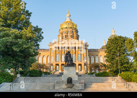 DES MOINES, IA - JULY 11, 2018: Facade of the Iowa State Capitol Building in Des Moines, Iowa Stock Photo