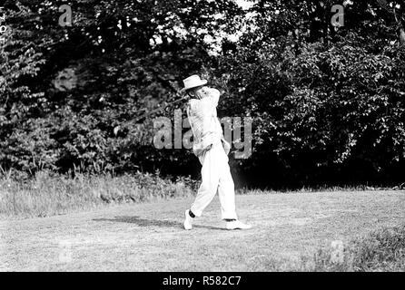 Walter Travis playing golf ca. 1909-1914 Stock Photo