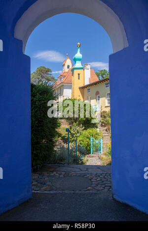 Italian style building and archway at Portmeirion, Wales Stock Photo